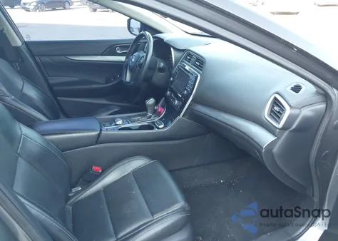 2018 Nissan Maxima 3.5 Sv z USA, uszkodzony, nr VIN 1N4AA6AP2JC367195